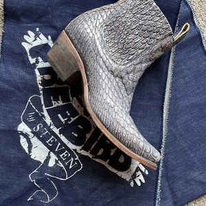 Freebirs by Steven  pointed toe snake bootie